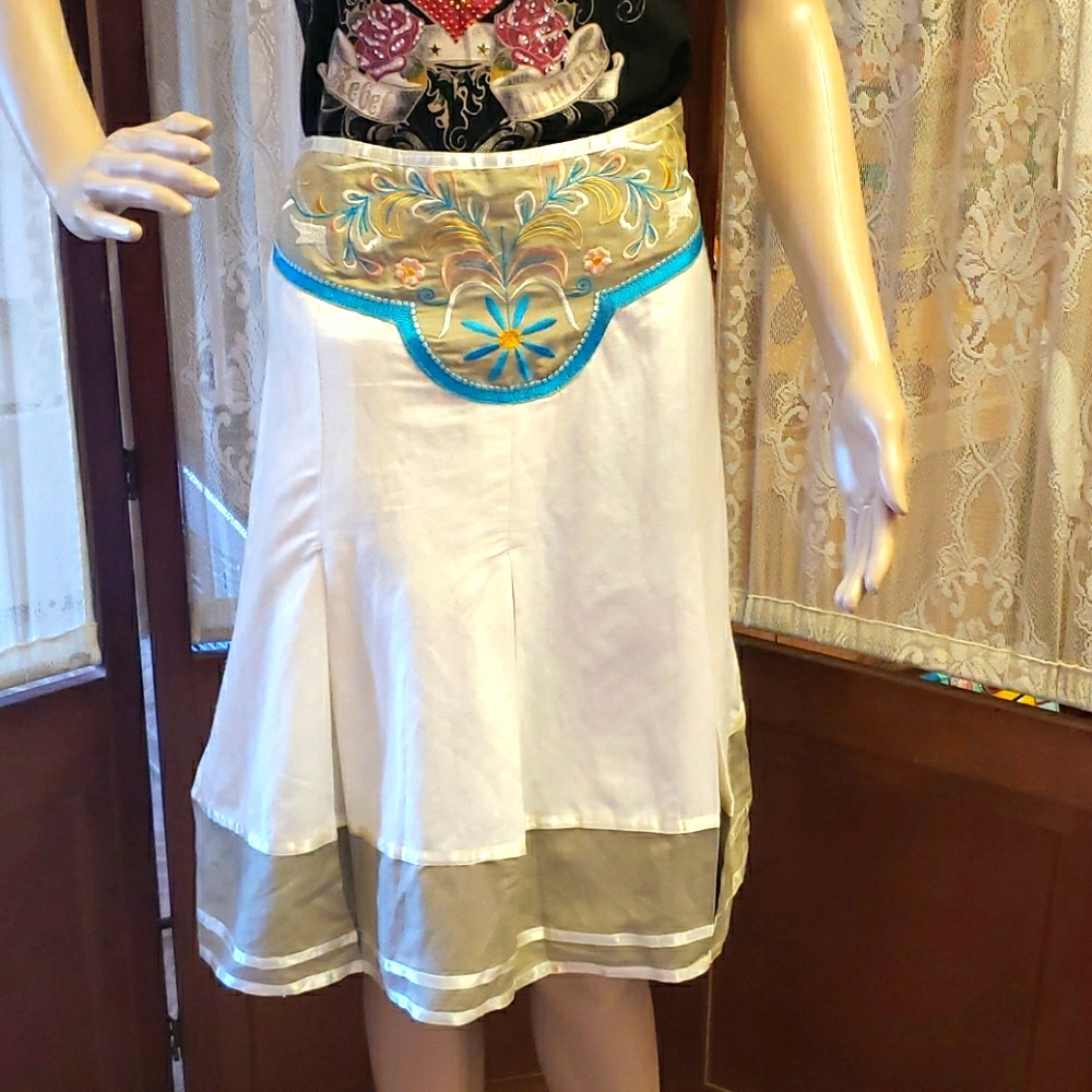 NWT Connection 18 Flared Skirt Size Medium